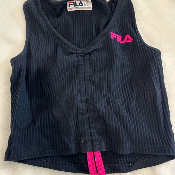 FILA tank 🌺💝🎀 - Picture 3 of 3